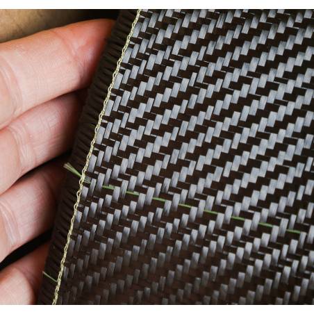 200 g/m2 Tissu Fibre de carbone 3K Sergé 2x2 avec fil traçeur vert (SPOT), largeur 127 cm